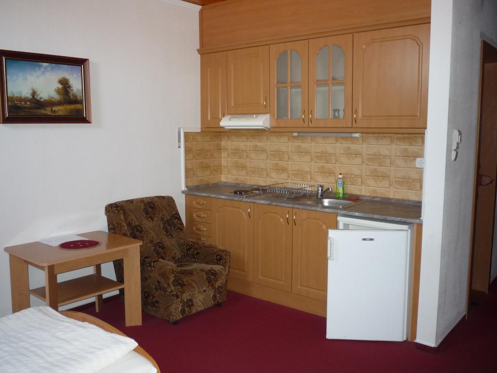 Aero Hotel & Etterem Jakabszállás Pokoj fotografie